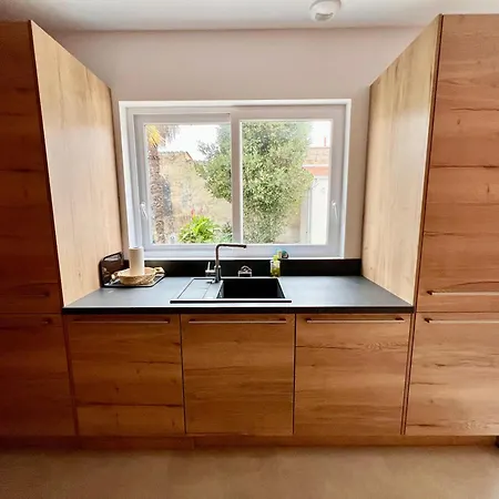 בית הארחה Grande Maison De - 10min Du Centre-ville - Jardin Terrasse Barbecue Terrain De Petanque - Moderne & Confort