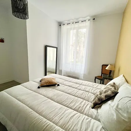 Grande Maison De - 10min Du Centre-ville - Jardin Terrasse Barbecue Terrain De Petanque - Moderne & Confort